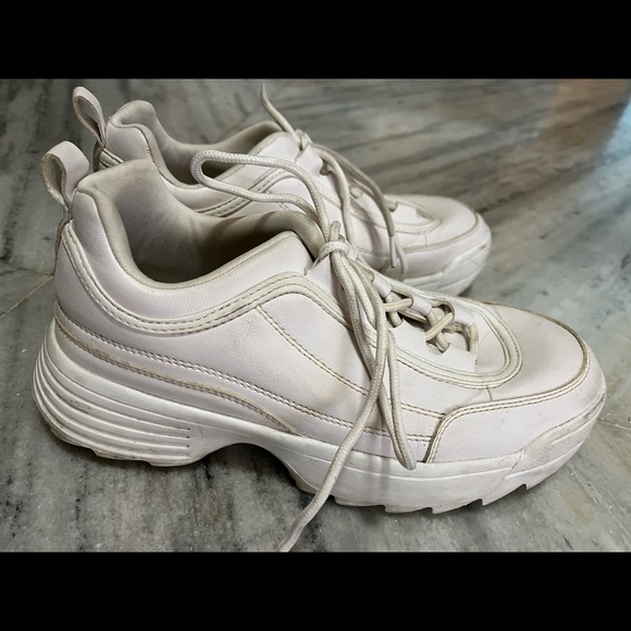 Shein white chunky shoes (Size 40) (reasonable bargaining is available) - Picture 2 of 7